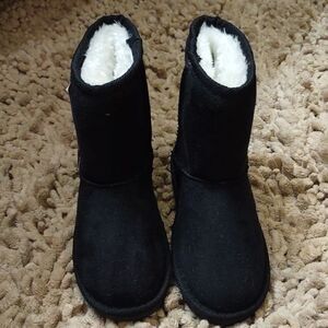 New Dawgs Microfiber pull-on kids 6/7 shearling lined memory foam black boots‎